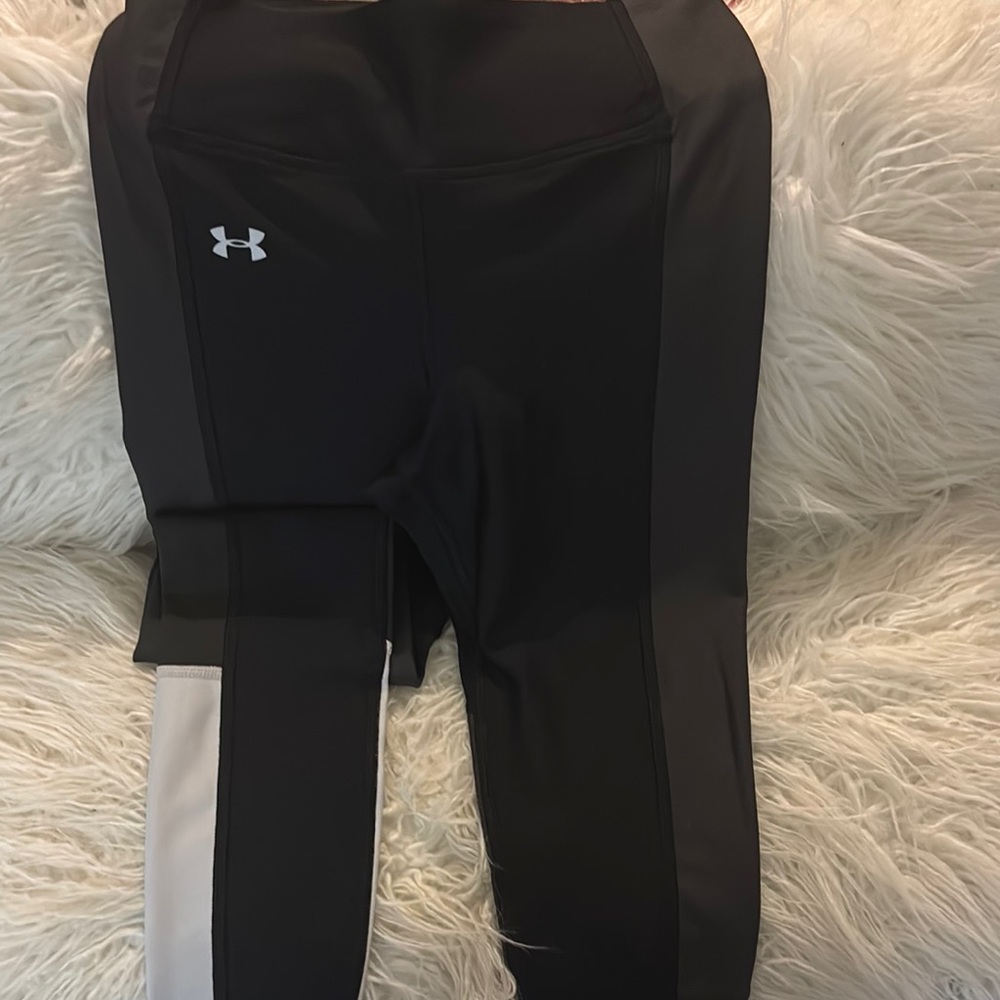 Under Armour Two-Tone Black and White Leggings